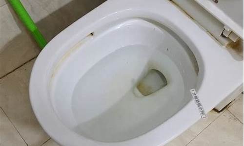 马桶完全堵住了水还满了-马桶堵了但水还能下去